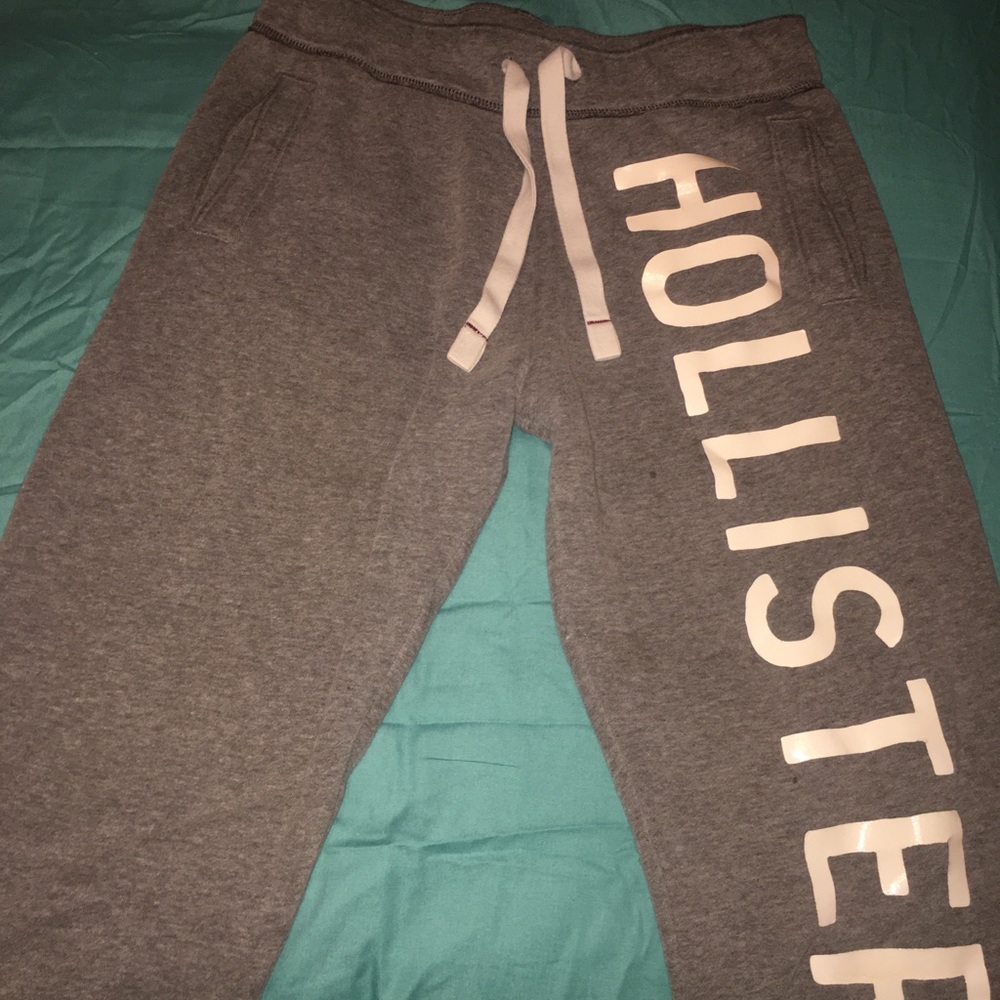 Hollister Sweats